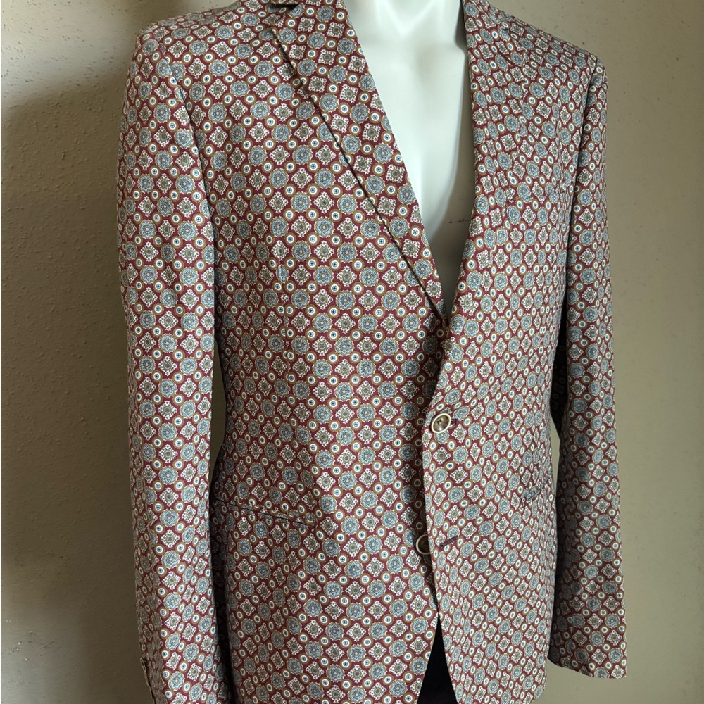 TALLIA Red and White Patterned Blazer
